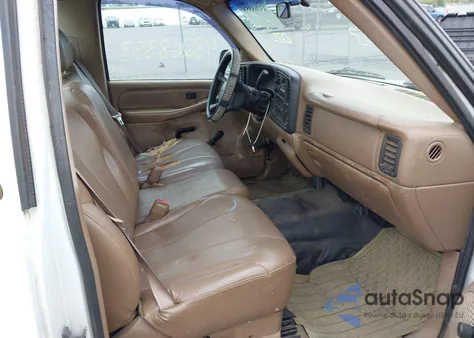 2000 Chevrolet Silverado 1500 из США, поврежденный, VIN 1GCEC14W8YZ337492